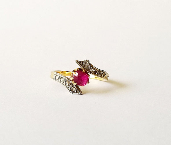 Bague 51 Bague croisée Or Jaune Rubis et Diamants 58 Facettes