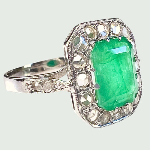 Bague 55.5 BAGUE ART DÉCO 1930-1935 en OR avec DIAMANTS et ÉMERAUDE 58 Facettes Q989A