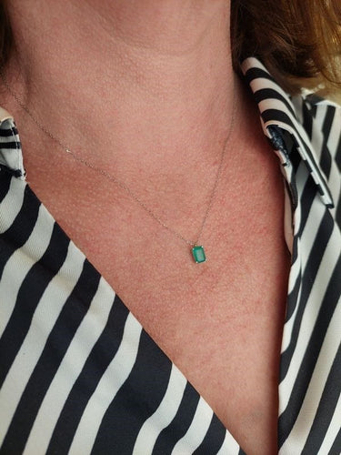 Collier COLLIER MODERNE ÉMERAUDE 58 Facettes 068011