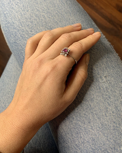 Bague Bague Marguerite Rubis et Diamant 58 Facettes 20400000334/U