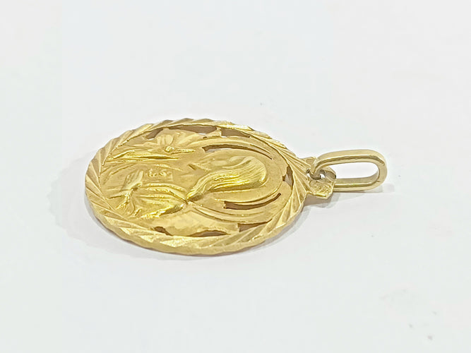 Pendentif Médaille Scapulaire En Or 58 Facettes 3101/1