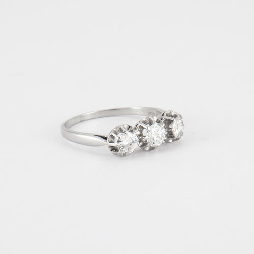 Bague 57 Bague trilogie, or blanc et diamants 58 Facettes P10L8