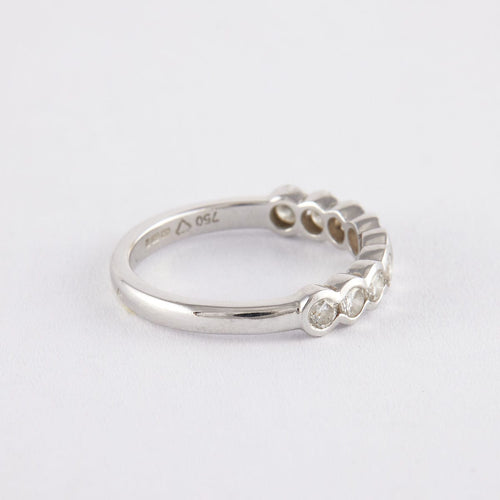 Bague Demi alliance en or gris, diamants, perles 58 Facettes