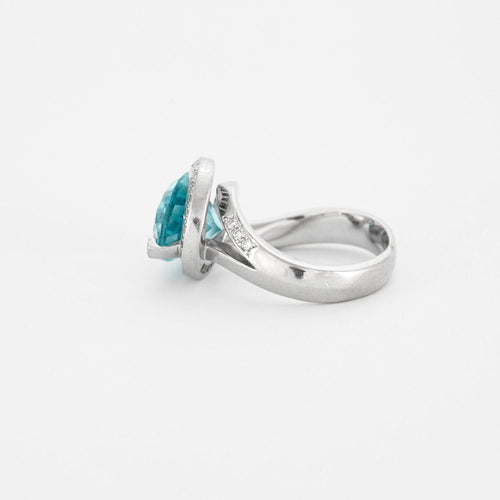 Bague 51.5 Bague Or gris Topaze poire Diamants 58 Facettes 230272