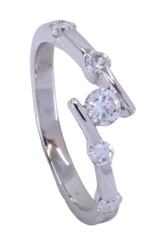 Bague BAGUE MODERNE DIAMANTS 58 Facettes 070181