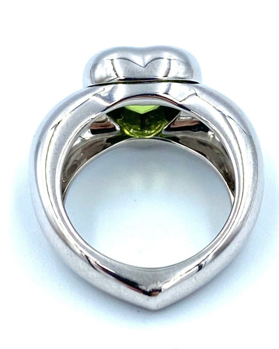 Bague PIAGET. Bague or blanc 18K et péridot 58 Facettes