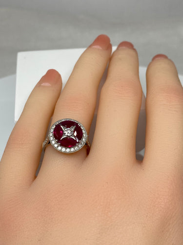 Bague Bague en Or jaune, Rubis navettes & diamants 58 Facettes