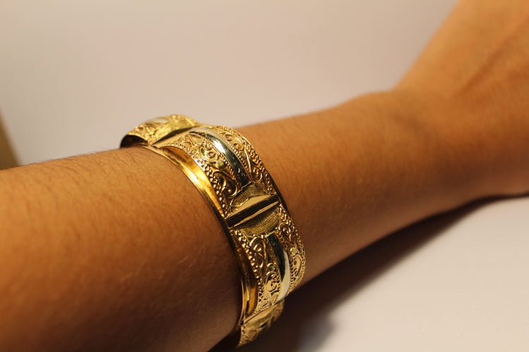 Bracelet Bracelet Manchette ouvragé 58 Facettes 11426A