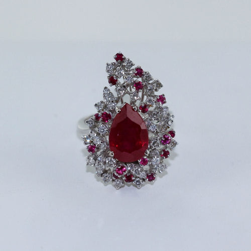 Bague 53 Bague Or blanc Rubis et Diamants 58 Facettes