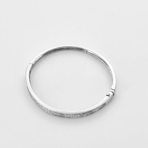 Bracelet Bracelet or blanc 18 carats serti diamants baguette 58 Facettes