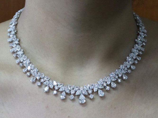 Colliers Collier Rivière Diamants Poires or blanc 58 Facettes NECK145
