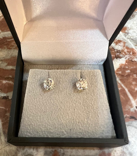 Boucles d'oreilles Boucles d'oreilles diamants Coussin 1 Ct Or Gris 18 cts 58 Facettes BO231