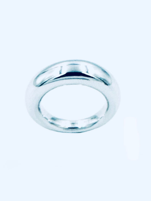 CHAUMET. 18K white gold bangle ring