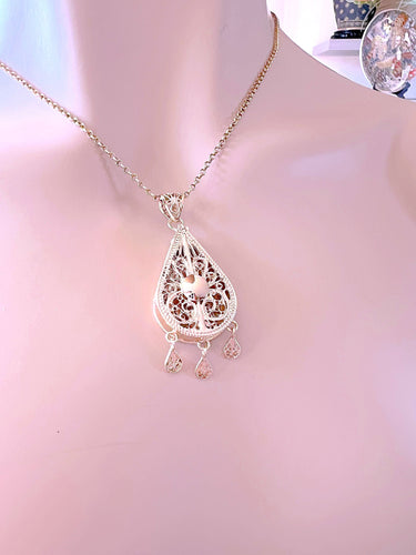 Pendentif Pendentif Meskia en filigrane et pampilles Or Rose 18 K 58 Facettes AA 1637