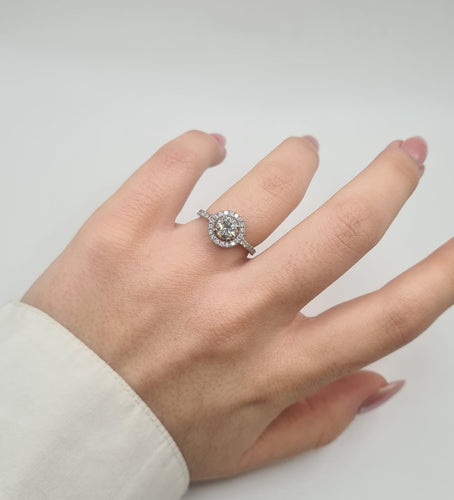 Bague 52 Bague or blanc palladié sertie de diamants naturels 58 Facettes