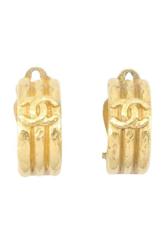 Boucles d'oreilles CLIPS SIGNÉS CHANEL 58 Facettes 072501