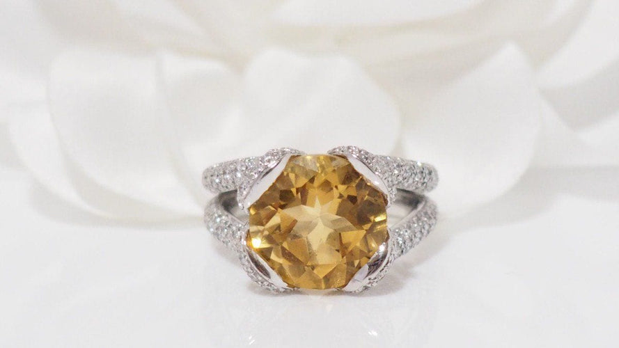 Bague 53.5 Bague en Or blanc, Citrine et Diamants 58 Facettes 31443