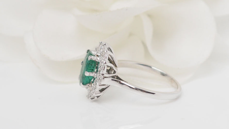 Bague 53 Bague marguerite Or blanc Emeraude Diamants 58 Facettes 32514