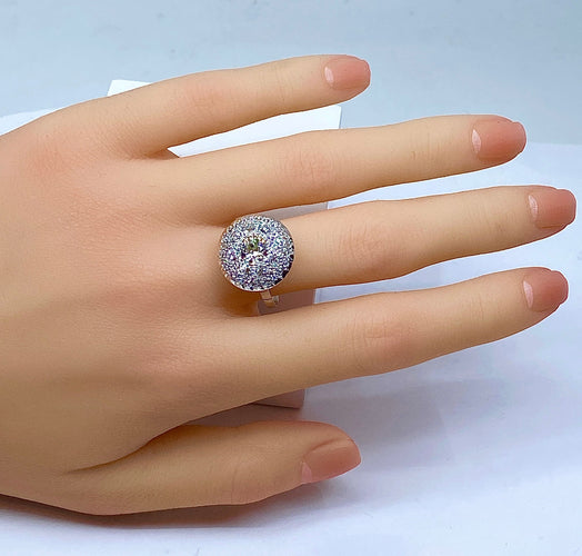 Bague 58 Bague en or blanc 18 carats pavée de 33 diamants, vers 1930 58 Facettes AB293