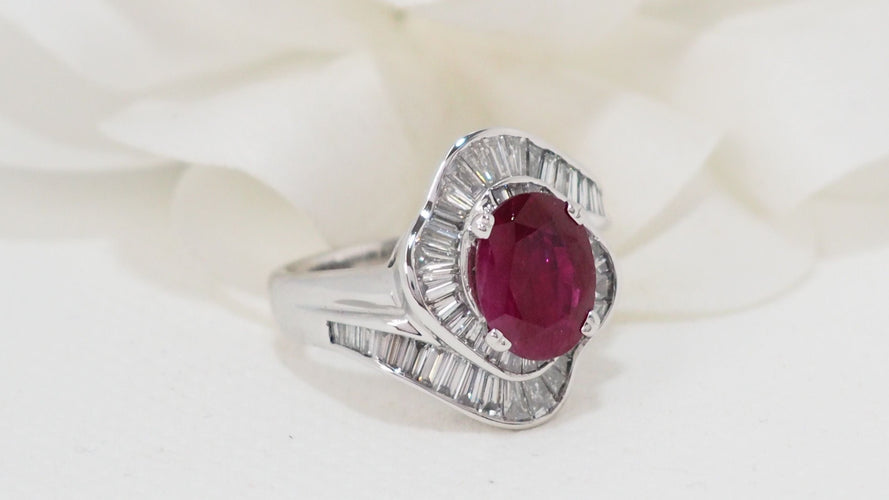 Bague 52 Bague jupe rubis diamants baguette 58 Facettes 32399