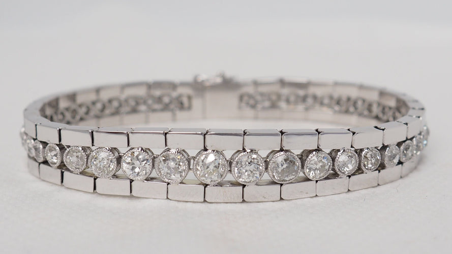 Bracelet 17cm Bracelet rivière ancien en or blanc et diamants 58 Facettes 32319