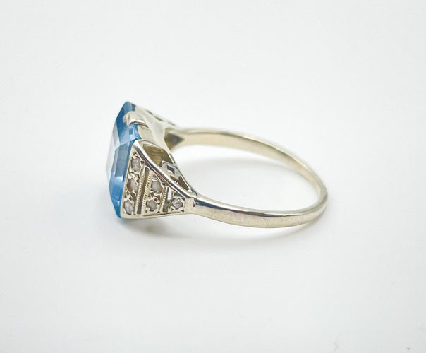 Bague 48 Bague Or blanc Aigue-marine Diamants 58 Facettes