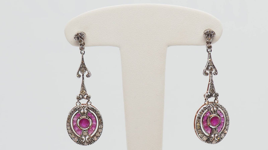 Boucles d'oreilles Boucles d'oreilles en or rose et argent, rubis et diamants 58 Facettes 30351
