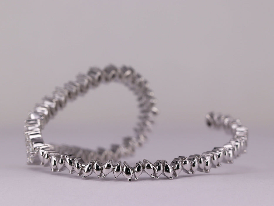 Bracelet Bracelet Or blanc Diamants 58 Facettes P682