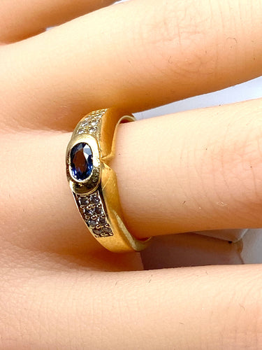 Bague 53 Bague jonc en or jaune 18 carats, saphir et diamants. 58 Facettes AB274