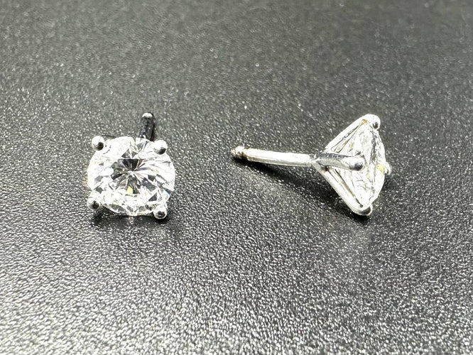 Boucles d'oreilles Boucles d’oreilles Or blanc Diamants 58 Facettes