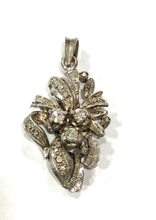 Pendentif PENDENTIF ANCIEN ARGENT ET TRILOGIE DIAMANTS 58 Facettes