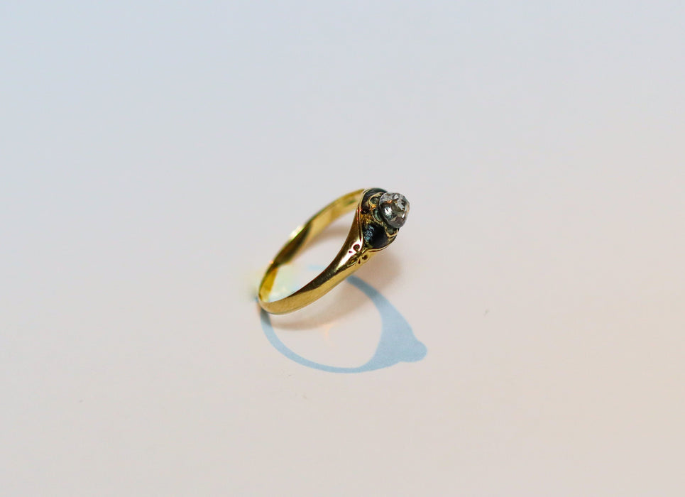 Bague 57.5 Antique 14k gold Memento Mori ring, rose cut diamond and black enamel 58 Facettes