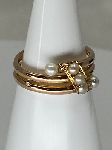 Bague 52 Bague en or, perles 58 Facettes