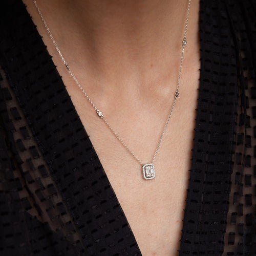 Collier Collier en or blanc et diamants 58 Facettes