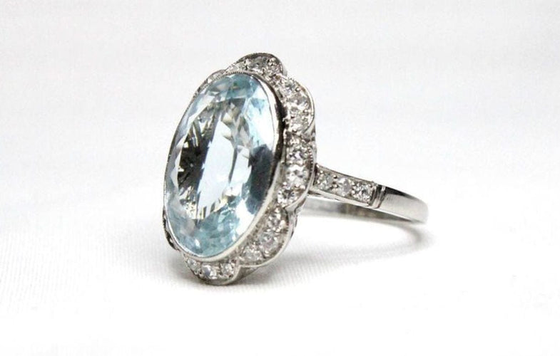 Bague 54.5 Bague de style Art Déco en platine avec diamants et aigue-marine centrale 58 Facettes