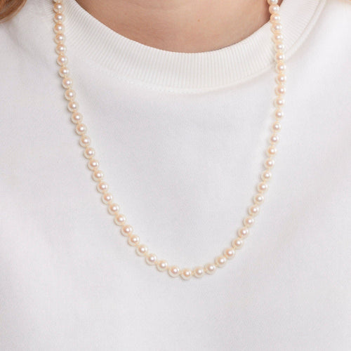 Collier Collier Perles Akoya fermoir Or 58 Facettes 4933