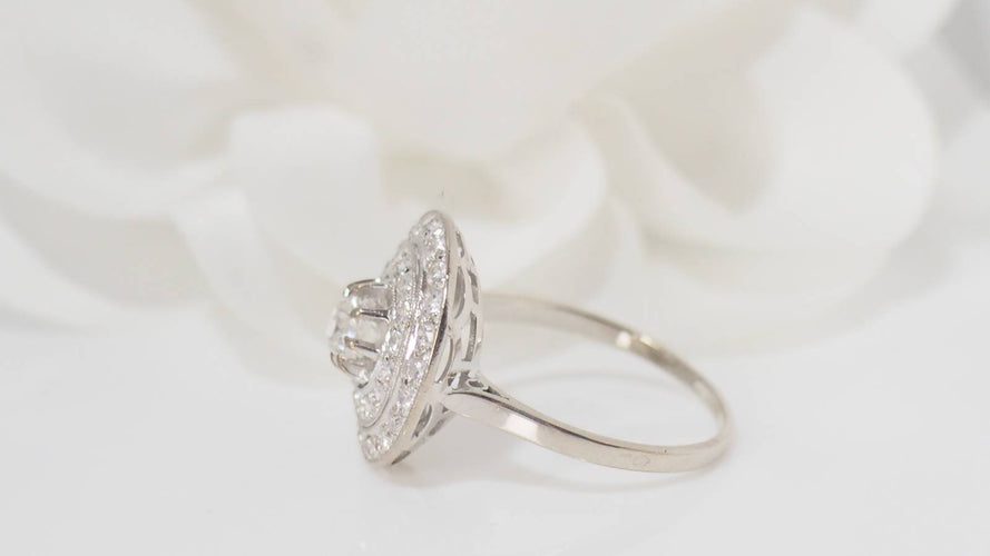 Bague Bague Art Déco double entourage de diamants en or blanc et platine 58 Facettes 31669