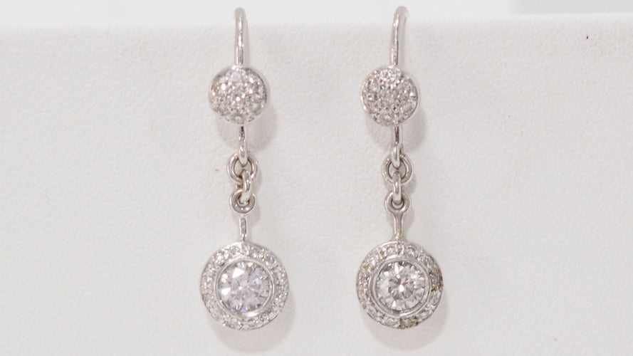 Boucles d'oreilles 23mm Pendants d'oreilles en or blanc et diamants 58 Facettes 31301
