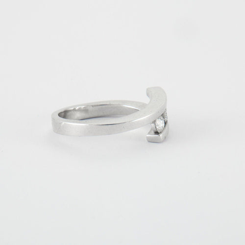 Bague 54 Bague or blanc trilogie diamants 58 Facettes