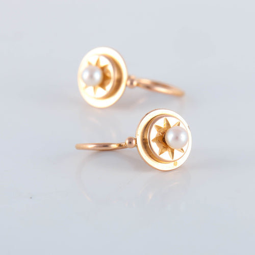 Boucles d'oreilles Paire de dormeuses XIXème, perles 58 Facettes