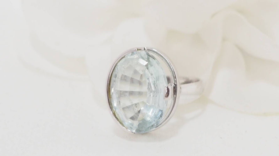 Bague 50 Bague Or blanc et Aigue-marine 58 Facettes 31805