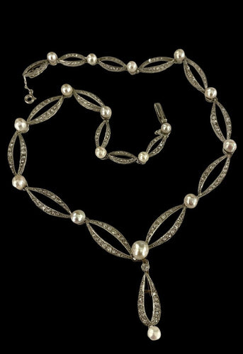 Collier Collier En Platine Et Perles Fines 58 Facettes 1026436