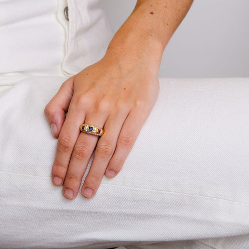 Bague 52 Bague Carrée 58 Facettes 2.131