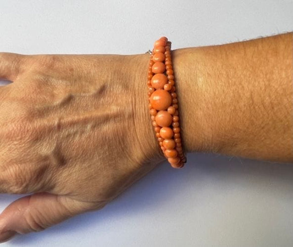 Bracelet Bracelet jonc cabochons de corail, Napoléon III 58 Facettes