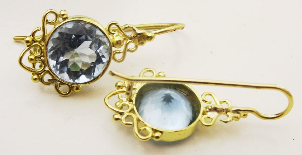 Boucles d'oreilles Boucles d'Oreilles Or, Topaze Bleue 58 Facettes