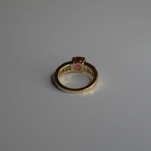 Bague 49 Van Cleef & Arpels - Bague Spinelle et Diamants 58 Facettes