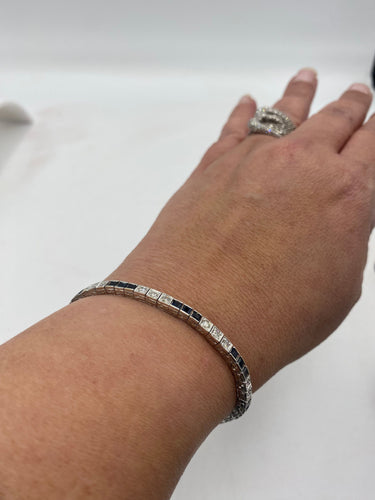 Bracelet Bracelet rivière saphirs et diamants 58 Facettes 096324207031