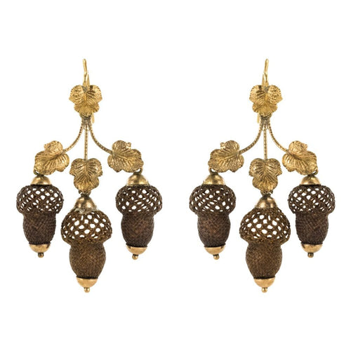 Boucles d'oreilles Boucles d'oreilles anciennes feuilles et glands cheveux 58 Facettes 19-072