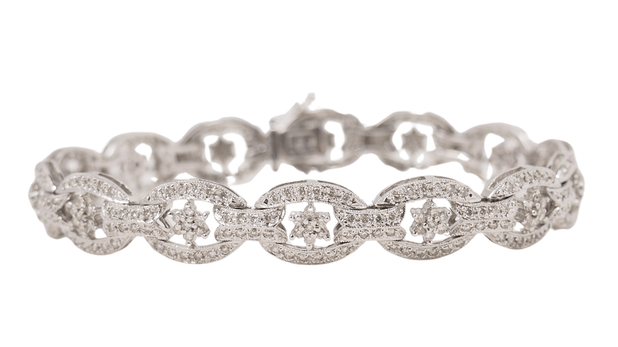 Bracelet Bracelet ajouré en or blanc et diamants 58 Facettes 32457