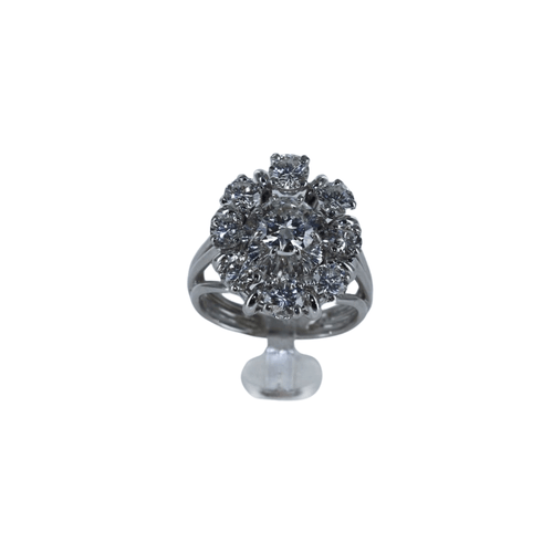Bague 50 Bague marguerite en diamants 58 Facettes